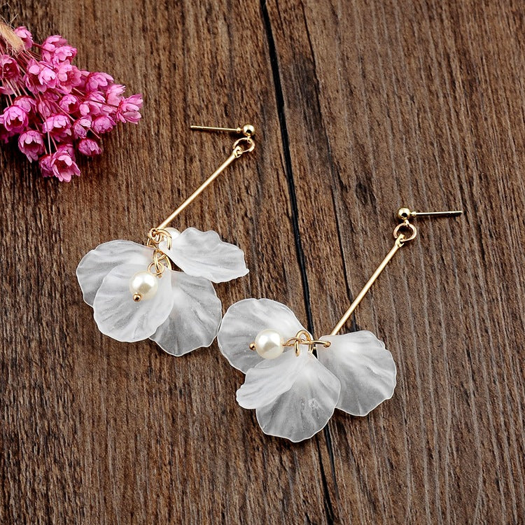 Wholesale Petal Pearl Resin Earrings